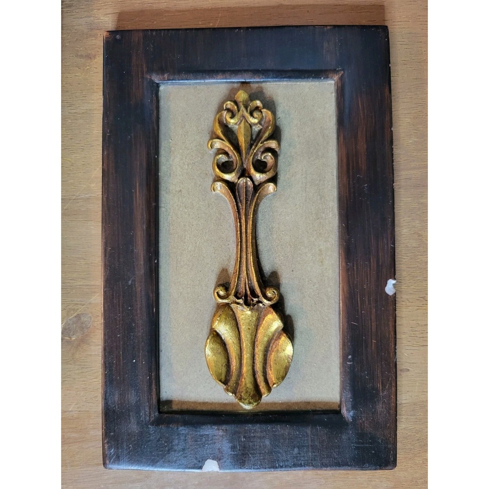 Resin faux wood brown framed Wall Decor golden ornate Spoon kitchen wall gallery